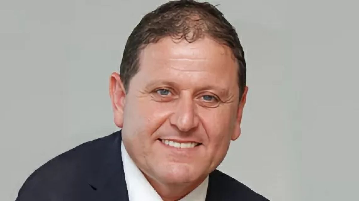 Amos Yahav